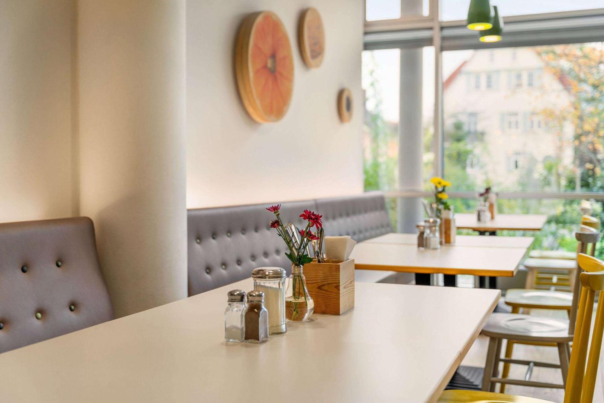 Vienna House Easy By Wyndham Guenzburg Hotell Eksteriør bilde