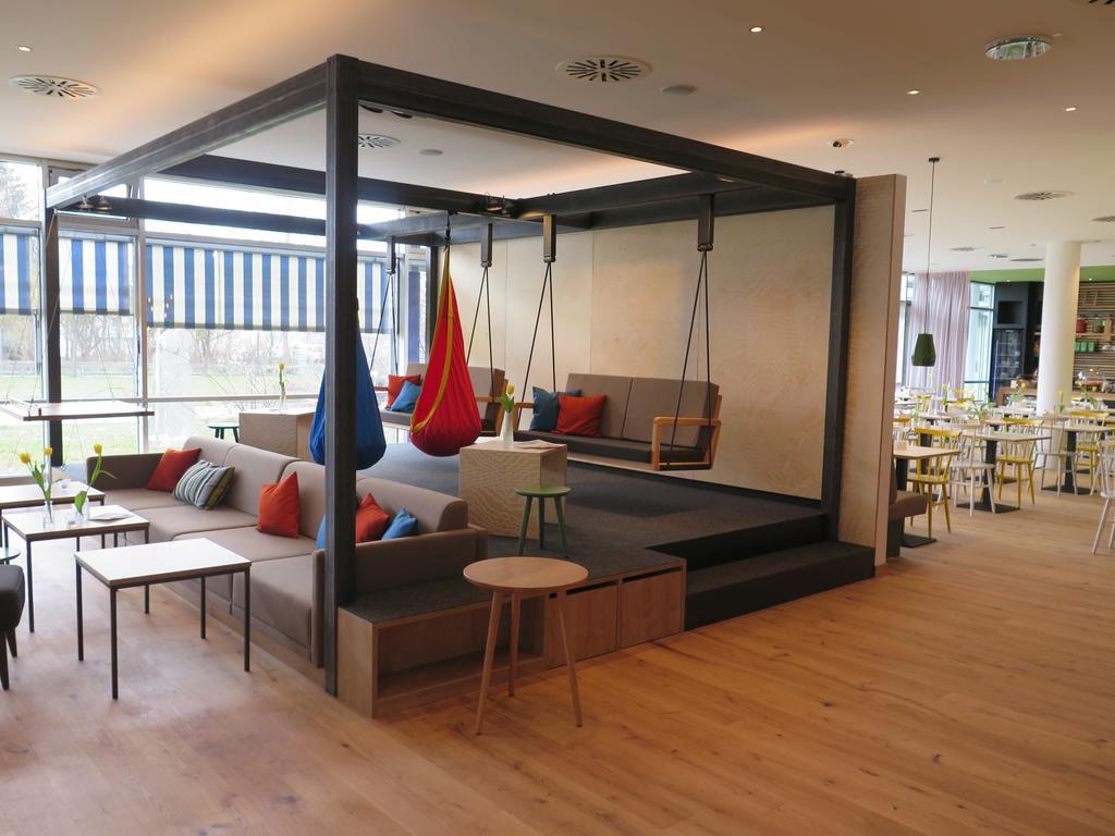 Vienna House Easy By Wyndham Guenzburg Hotell Eksteriør bilde